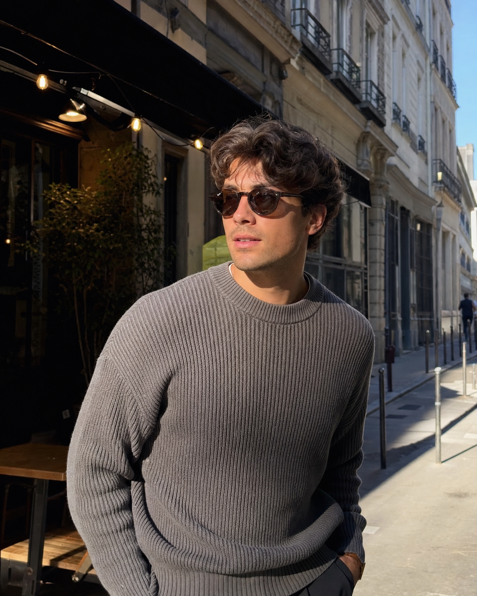 Client Cesaires en pull côtelé